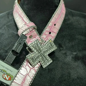 Nocona Genuine Leather lining, pink croc pattern,silver/rhinestone cross buckle
